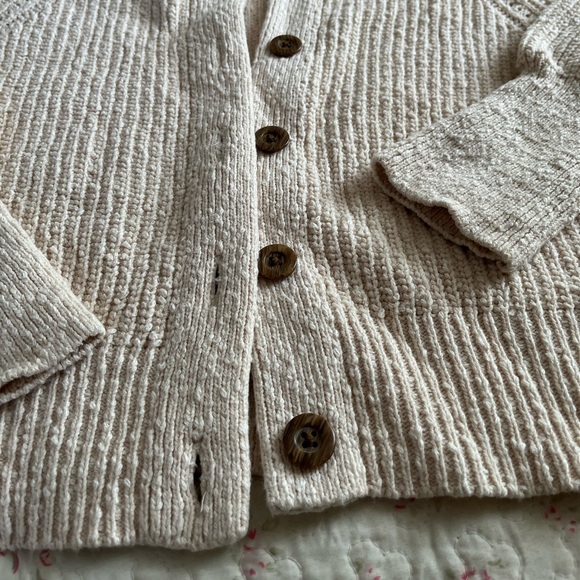 Universal Thread Textured Button-up Cardigan - Picture 3 of 5